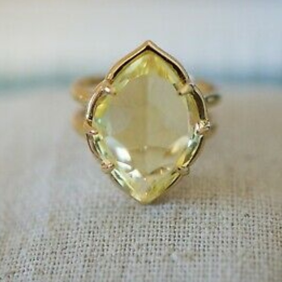 :: Stella & Dot Arabesque Cocktail Ring - Picture 8 of 8